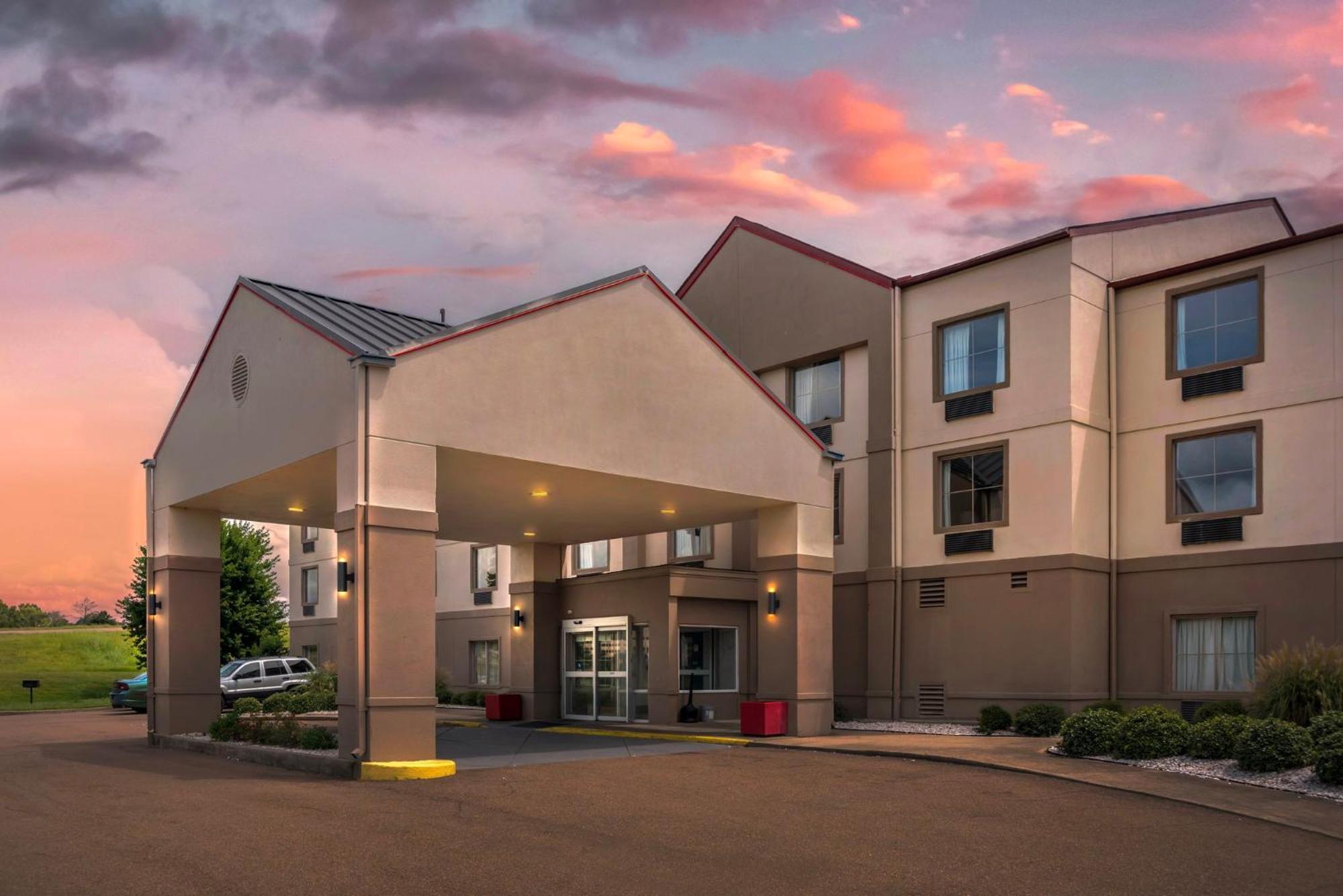 Red Roof Inn & Suites Vicksburg Eksteriør billede